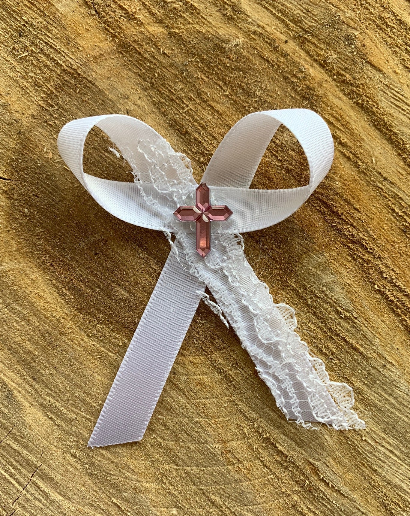 White Lace Bow Martyiko/Witness Pin